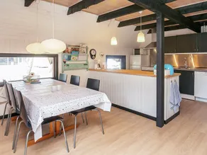 Tranquil Holiday Home in Vestervig near Sea - Image 3