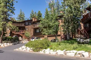 Lake Village Townhouse 78 - Image 4