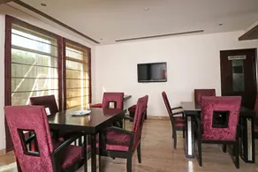Ryan Residency by OYO Rooms - Image 4