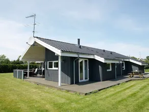 Comfy Holiday Home in Hals With Whirlpool - Image 5