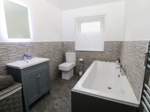 Rock House - Image 4