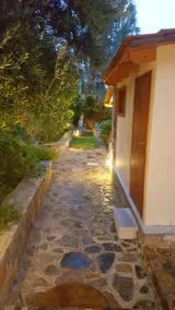 4 bedrooms villa with sea view shared pool and jacuzzi at Kato Pine 2 km away from the beach - Image 5