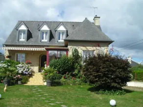 Les Hortensias Bed & Breakfast - Image 3