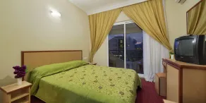 Larissa Inn - Image 4