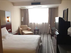 Greentree Inn Jiangsu Suzhou Heshan Business Hotel - Image 4
