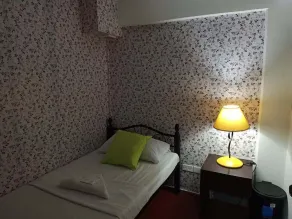 Airport Travelodge Manila - Hostel - Image 2