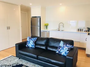 Balmoral Apartment - Image 4