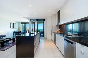 Paradiso Paradise - 3 Bed Apt with Balcony - Image 5