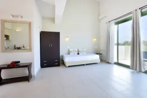 Likithos Hotel - Image 4