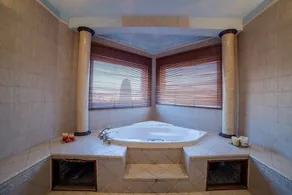 Beautiful pool Villa Sparta in Lagonissi, Athens - Image 3