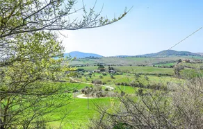 Nice Apartment in Campagnatico With 2 Bedrooms - Image 4