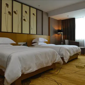 Yazhi Collection Hotel - Image 5