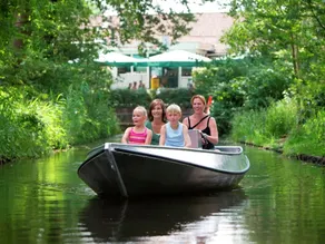 Comfy Chalet With a Dishwasher, Directly on a Pond - Image 4