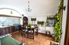 AMORE RENTALS - Casa Coni - Image 5