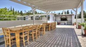 Ampeli Apartments - Image 5