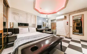 Daegu Duryu Hotel Look - Image 4