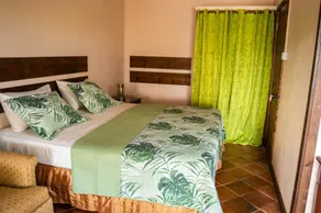 Sunny Palm Villas - Image 2