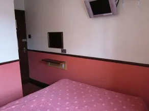 Trentham Guest House - Image 2