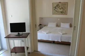 Mango Hotel - Image 5
