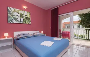 Stunning Home in Kuciste-perna With Wifi and 2 Bedrooms - Image 3