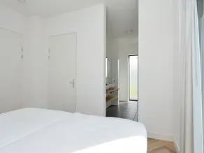 Luxury Villa on the Waterfront With Jetty - Image 3