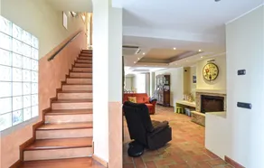 Stunning Home in Pilzone/iseo With 4 Bedrooms and Wifi - Image 2