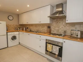 Hare Cottage - Image 2