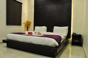 Hotel Crossroad - Image 5