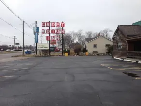 Cadet Motor Inn Coldwater - Image 4
