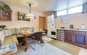 Stunning Home in Pavicini With Wifi and 3 Bedrooms - Image 5