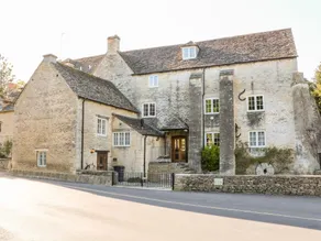 The Snug at Arlington Mill - Image 4