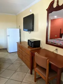 Lake Houmas Inn - Image 5