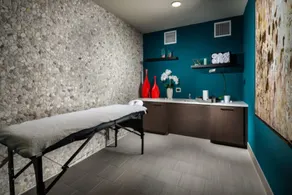 Global Luxury Suites at Koreatown - Image 4