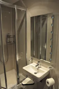 MStay Hotel 43 - Image 2