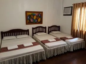 Pleasant Travelers Pension House - Image 2