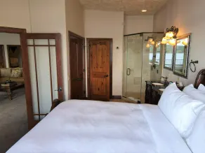 3 Bedroom Lake View Villa - Unit 6 - Image 5