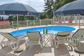 Luxury Accommodation Mirula - Image 5