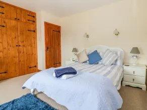 Grange Farmhouse - Image 4