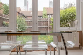 2 Bedroom House Near Canary Wharf - Image 5