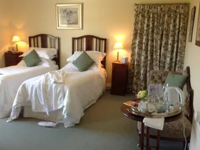 Cadson Manor - Image 2