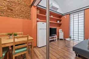 Contemporary Apartment With One-bedroom in Salamanca, Madrid - Image 4