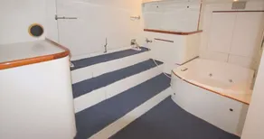 Saint Tropez Luxury Yacht - Image 2
