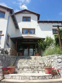 Plitvicka Vila - Image 5