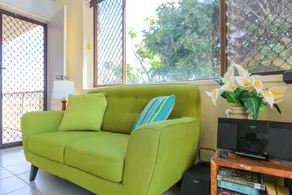20 Kingsway 3 Bedroom Holiday Apartment - Image 2