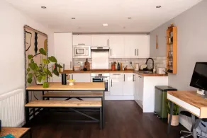 Stylish 1 Bedroom Flat in Clapton - Image 5