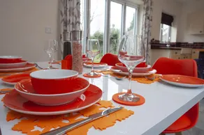 NEW Stunning 3BD House Central Ashford Sleeps 6! - Image 2
