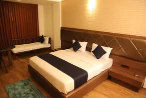 Hotel Royal Square - Image 2