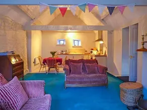 The Aylesbury Cottage - Image 3