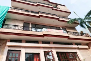Hotel Pal Regency by OYO Rooms - Image 3