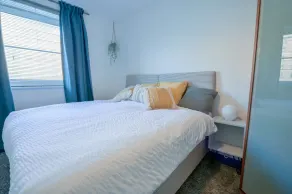 Waterloo Quay Apartment Private Parking - Image 2